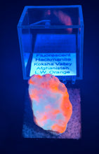 Load image into Gallery viewer, Fluorescent Hackmanite #2