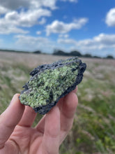 Load image into Gallery viewer, Peridot Crystal