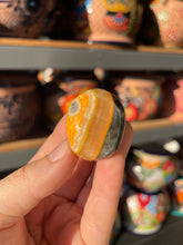 Load image into Gallery viewer, Bumblebee Jasper