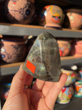 Load image into Gallery viewer, Labradorite Freeform