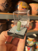 Load image into Gallery viewer, Peridot Crystal