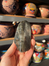 Load image into Gallery viewer, Labradorite Freeform