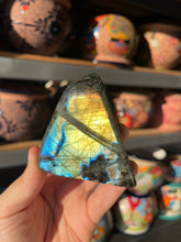 Load image into Gallery viewer, Labradorite Freeform