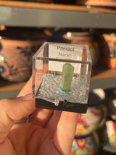 Load image into Gallery viewer, Peridot Crystal