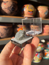 Load image into Gallery viewer, Fluorescent Syenite #1