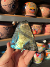 Load image into Gallery viewer, Labradorite Freeform