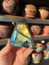 Load image into Gallery viewer, Labradorite Freeform