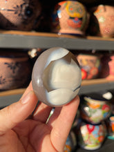 Load image into Gallery viewer, Orca Agate