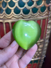 Load image into Gallery viewer, Large Light Green Cat’s Eye Heart