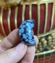 Load image into Gallery viewer, Snowflake Obsidian Moon