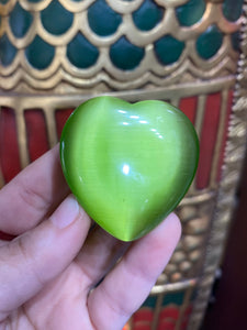 Large Light Green Cat’s Eye Heart
