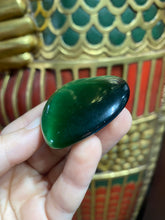 Load image into Gallery viewer, Large Dark Green Cat’s Eye Heart
