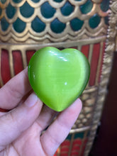 Load image into Gallery viewer, Large Light Green Cat’s Eye Heart
